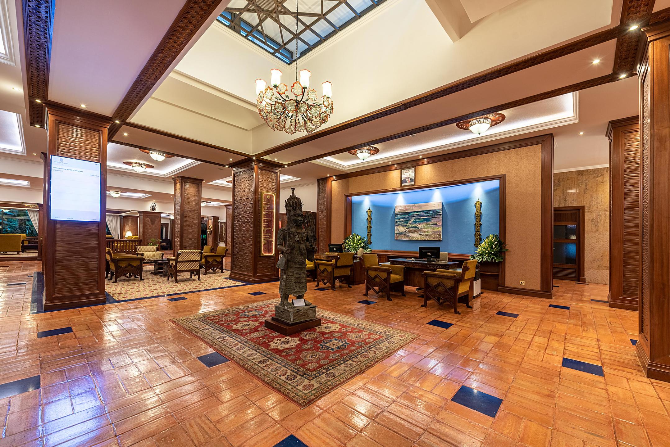 Nairobi Serena Hotel Reception Lobby