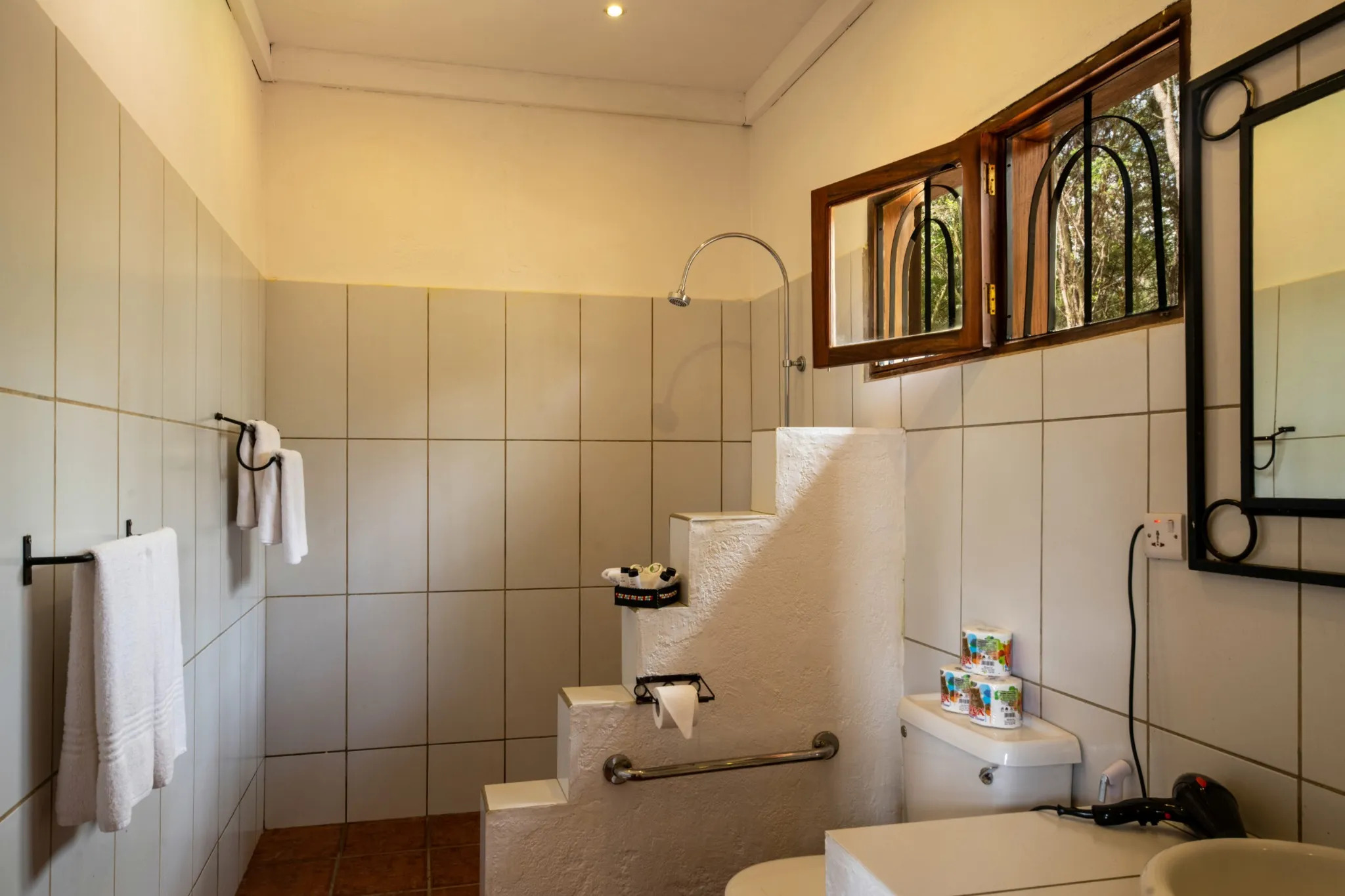 Ngorongoro Farmhouse Bathrooms